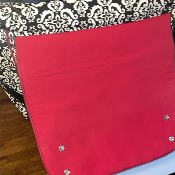 Petunia Pickle Bottom X-Large Messenger Style Diaper Bag-Like New ❤️ - Picture 5 of 11